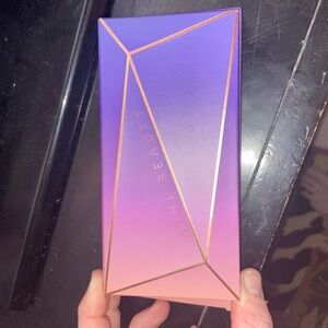 ATHR Moonlight Crystal Pallet BNIB